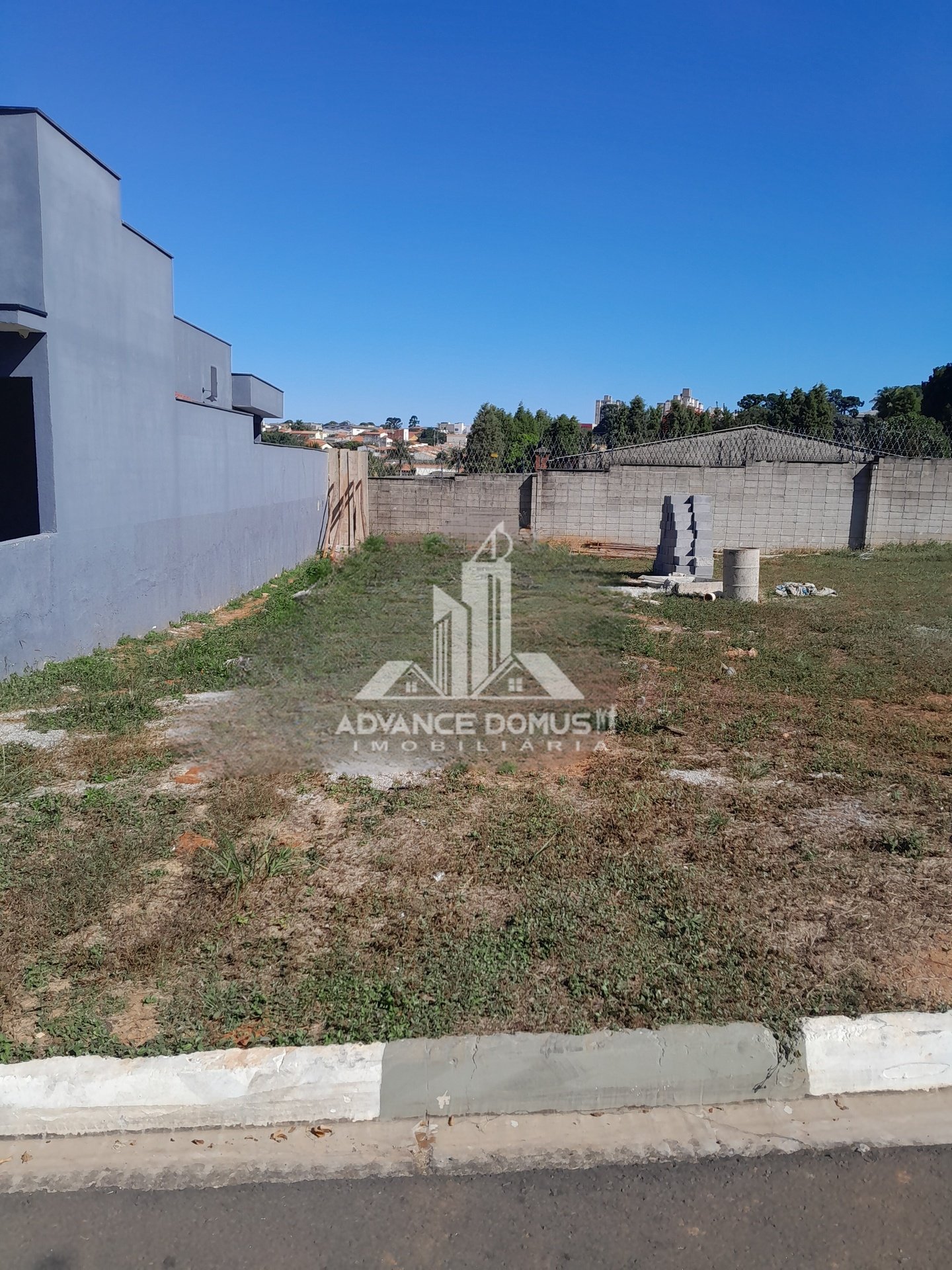 Terreno à venda, 185m² - Foto 2